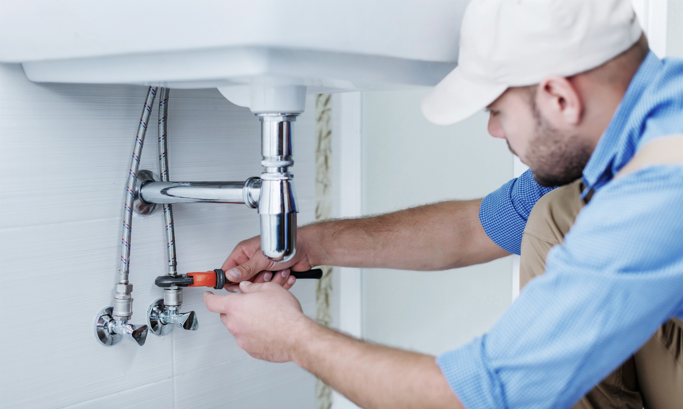 Benefits of Hiring a Professional Plumber