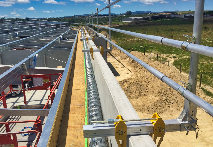 Edge protection scaffold in Waikato