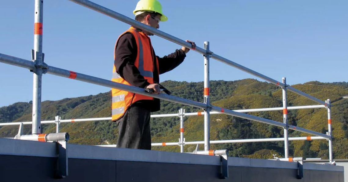 Edge protection scaffold in Waikato