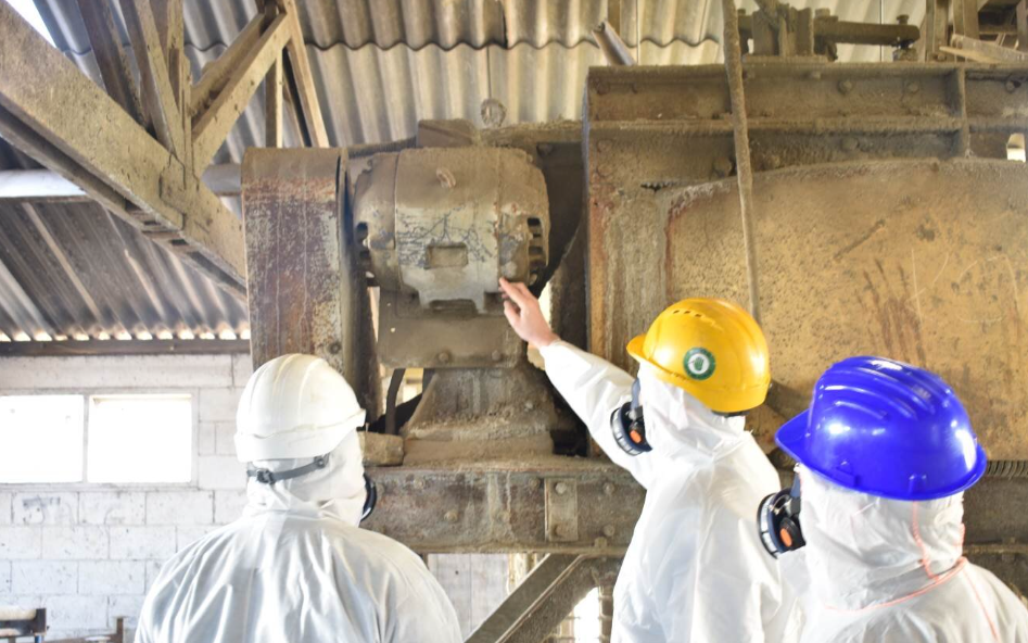 Asbestos removal contractors